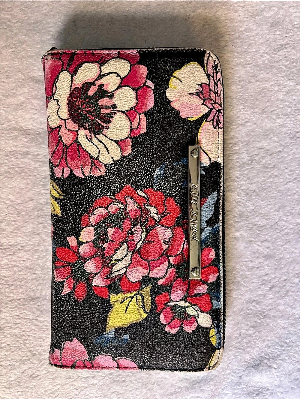 Betsey Johnson Floral Zip-Around Wallet in Black & Pink Like New